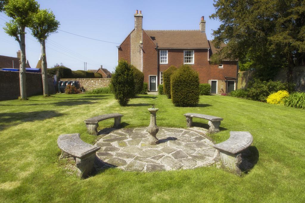 Boreham House Herstmonceux Экстерьер фото